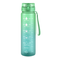 Grande bouteille d'eau de sport en plastique sans BPA, anti-fuite, avec marqueur de temps et infuseur à thé pour la course à pied, le yoga, le camping et les activités de plein air