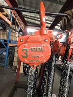 Paranco a Catena Manuale VT Tipo 1 con Capacità di 2200 Libbre (1 Tonnellata), Gancio Singolo per Sollevamento Pesante