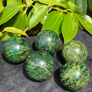 Esfera de Cristal Verde Esmeralda Pulido al por Mayor, Piedra Semipreciosa de Verdite Kambaba, Cristal para Wicca, Reiki, Manualidades, Halloween, Feng Shui - Product Image 5