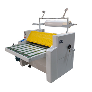 QK-920A + 890mm Tốc độ nhanh kích thước lớn thủy lực giấy tự động cuộn Máy cán nhiệt - Product Image 1