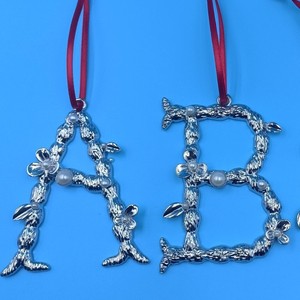 Décorations de Noël en alliage de zinc plaqué, ornements suspendus en forme de lettre, thème arbre, forme personnalisée, hiver 2024 - Product Image 1