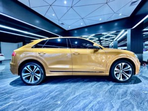 <span class=keywords><strong>Audi</strong></span> <span class=keywords><strong>Q8</strong></span> d'occasion <span class=keywords><strong>2018</strong></span>, conduite à gauche, moteur turbo, sièges en cuir, pneus R21, intérieur foncé, SUV de luxe 7 places, toit ouvrant, 360 - Product Image 4
