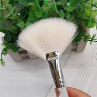 Pinceau éventail en poils de chèvre blancs naturels, super doux et moelleux, grand pinceau pour le surlignage, pinceau à poudre pour le blush, pinceau de maquillage pour le visage