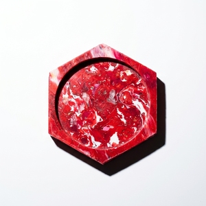 Stylish Hexagonal Table Protector with Heat Shield for Furniture Tabletop Surfaces - Product Image 4