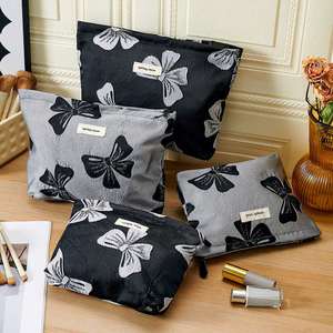 Women's Large Capacity Double Layer Portable Cosmetic Bag with Zipper Closure <b>Bow</b> High-Looking Travel Storage for Outing - Product Image 3