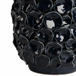 Lampada da tavolo con base in ceramica testurizzata e paralume in tessuto per l'arredamento di camera da letto e soggiorno - Product Image 5