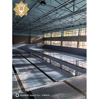 Maison-conteneur de luxe avec piscine intégrée, éclairage personnalisé, filtration écologique et design contemporain