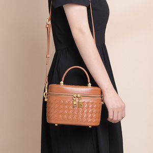 Designer Inspired Woven 2026 China Supplier Wholesale <strong>Small</strong> Luxury PU Leather Woven <strong>HandBags</strong> for <strong>Women</strong> - Product Image 4