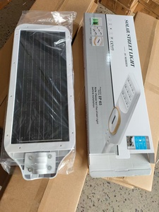 Lumen cao chiếu sáng dân cư treo tường 300W 400W tất cả trong một 6500K dẫn đèn đường năng lượng mặt trời ngoài trời với cảm biến chuyển động - Product Image 2