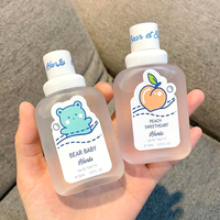 Parfum en spray pour adolescente Baby Bear, longue tenue, parfum léger, frais et naturel, senteur pêche, 50 ml, design moderne et crème.