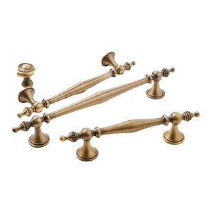 Poignée longue de tiroir KEDLO en laiton massif, style coquille crème, luxe léger, pour armoire et placard, installation facile - Product Image 1
