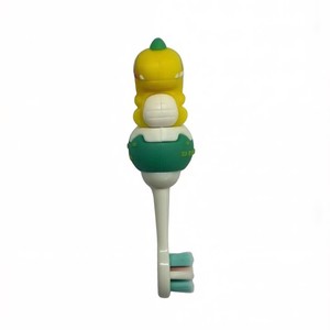 Brosse à dents souple pour enfants au design de dessin animé avec poils ultra-doux et boîte de rangement de voyage, sûre et douce pour les soins bucco-dentaires des tout-petits - Product Image 5