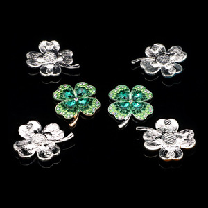 Neue Kristall Edelstein Blatt Klee Legierung High Glitter ing Diamond DIY Schmuck Junk Charms flache Rückseite Zubehör Strass - Product Image 6