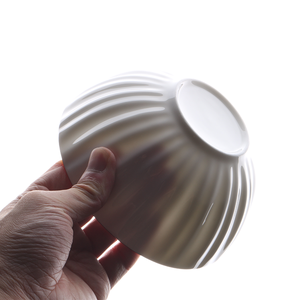 <span class=keywords><strong>Service</strong></span> <span class=keywords><strong>de</strong></span> <span class=keywords><strong>table</strong></span> moderne en <span class=keywords><strong>porcelaine</strong></span> blanche gaufrée, 18 pièces, avec bord <span class=keywords><strong>doré</strong></span> - Product Image 6