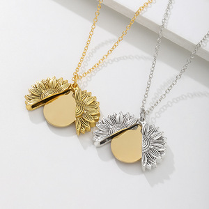 Fabricante <span class=keywords><strong>girasol</strong></span> medallón abierto letra secreta disco colgante collar personalizado grabado medallón collar - Product Image 1
