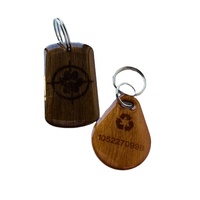 Impression personnalisée 13.56mhz NFC Dog Tag QR Code Rfid Pet Wood KeyFob Keychain Rfid Epoxy Tag