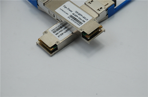 ตัวรับส่งสัญญาณที่ใช้งานร่วมกันได้ Qsfp-40g-lr4-s 40gbase-lr4 Qsfp+ 1310nm 10km Tqsfp+-40g-lr4 Qsfp-40g-lr4-s - Product Image 4