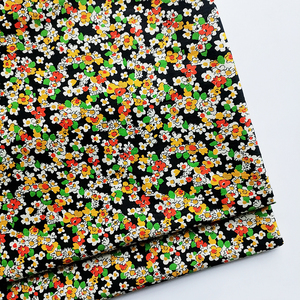 Tissu en coton biologique Liberty 100% doux, motif mini-fleurs, pour sacs et housses pour garçons, et chemises – Vente au mètre en gros usine - Product Image 1
