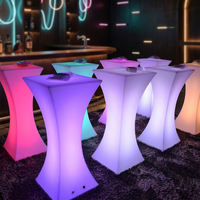 Meubles de restaurant d'extérieur modernes en gros, comptoir de bar étanche, table DJ LED, éclairage LED rechargeable écologique pour fêtes