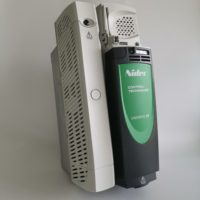 Variateur de fréquence AC Unidrive SP2404 Nidec Control Techniques pour moteurs à induction et servomoteurs 380-480Vac