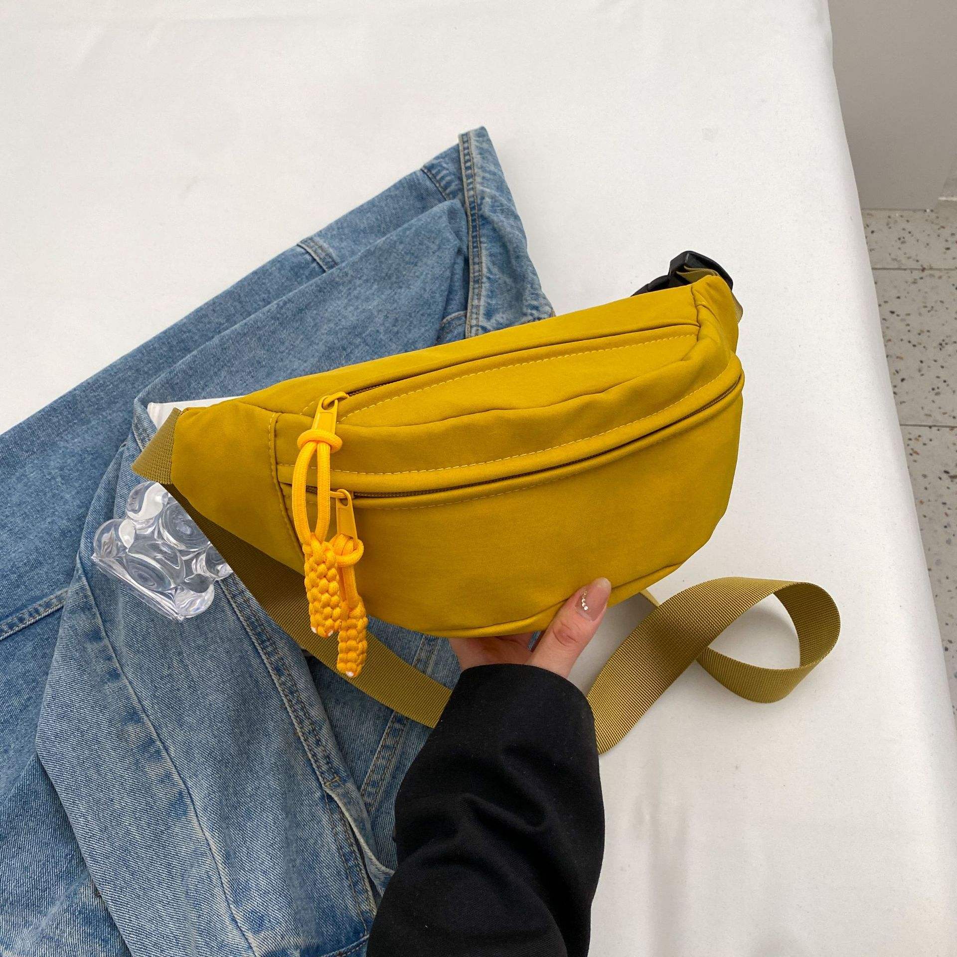 สีเหลือง