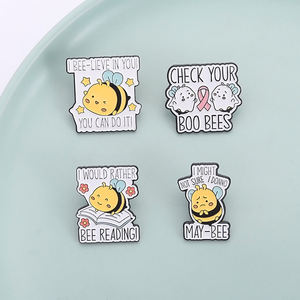 Überprüfen Sie Ihre Boo Bees Emaille Pin Brustkrebs Bewusstsein Halloween Cute Ghost Bee Broschen Revers Rucksack Abzeichen Schmuck Geschenke - Product Image 1