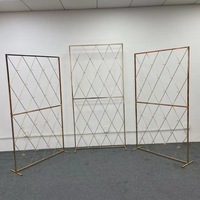 Support de toile de fond carré en métal pour arche de mariage, grille de haute qualité pour bougies murales, nouvelle arrivée, pour scène professionnelle, vente en gros