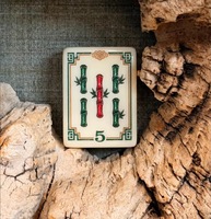 Ensemble de Mahjong de Luxe Traditionnel en Bambou – Tuiles Vertes, Rouges, Ivoire et Teal avec Symboles des Quatre Saisons