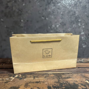 Sac cadeau pour bouteille de vin en papier kraft écologique, logo personnalisé, ruban en coton, poignée, emballage recyclable, sac fourre-tout, usine directe - Product Image 1