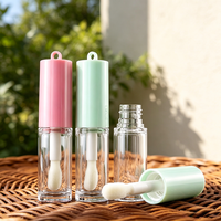 Tube de brillant à lèvres transparent de 7,5 ml, flacon vide pour huile à lèvres avec bouchon à boucle de suspension, applicateur, emballage cosmétique personnalisable