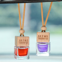 Diffuseur de parfum pour voiture personnalisé de luxe, petit diffuseur de parfum pour voiture suspendu, huile essentielle, diffuseur de parfum en verre avec bouchon en bois