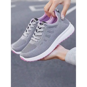 Scarpe Leggere Retrò Sportive da Tennis e Corsa Comode Scarpe Casual Atletiche con Fodera in Rete Design Antiscivolo - Product Image 1