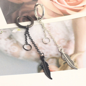 Nouvelles boucles d'oreilles créoles pendantes pour hommes en acier inoxydable, style punk, avec chaîne, croix, étoile, plume, araignée et longue pampille, 1 pièce - Product Image 5