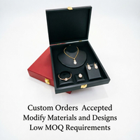 Boîte à bijoux en stock, porte-bagues, buste de mannequin pour la présentation de bijoux en vitrine