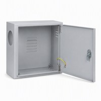 Boîte de distribution en acier inoxydable OEM avec revêtement en poudre, persiennes, serrure de porte et trou de ventilateur de 110 mm pour équipement industriel