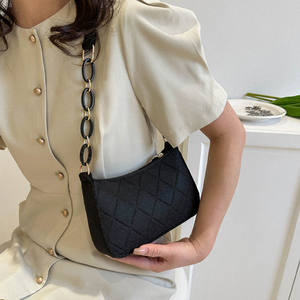 Bolso de Hombro de Cadena para Mujer, Negro, Acolchado, Textura de Fieltro, Correa Única, Cierre de Cremallera, Cuadrado Horizontal, Moda, Uso Diario - Product Image 2