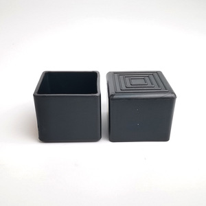 Capuchon de pied de meuble en PVC Shih Hung Plastics pour tubes carrés de 19-50 mm, pour tables et chaises - Product Image 2