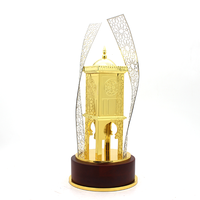 Conception libre LOGO personnalisé créatif trophée en métal poli base en bois brun brillant or bâtiment pagode modèle trophée prix