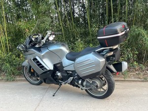 Motocyclettes d'occasion Kawasaki <span class=keywords><strong>GTR1400</strong></span> Concours 14 Cruiser, motos japonaises à transmission par arbre, quatre cylindres, motos de tourisme - Product Image 4