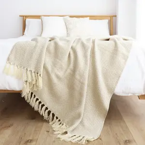 Coperta indossabile in maglia spessa di lusso 100% poliestere estate gettare coperta personalizzata morbida tessuta dalla fabbrica della cina per divano
