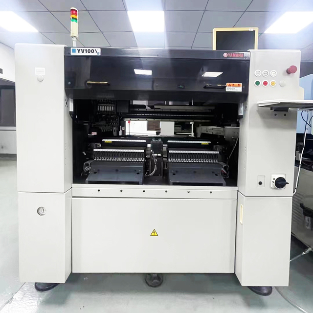 Used Pick Place Machine Yamaha YV100XG SMT Mounter 16200 CPH High Speed 0.18s Chip Placer PLC Core 50um Precision PCB Assembly