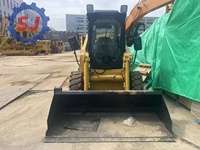 Gebrauchter Radlader 246D Kompaktlader Gelb Baumaschine für Hof- und Baustellenarbeiten