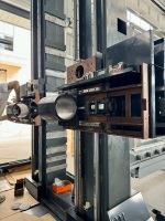 Centre d'usinage vertical CNC haute efficacité THUNDER avec changeur d'outils automatique pour le bordage et le perçage du verre