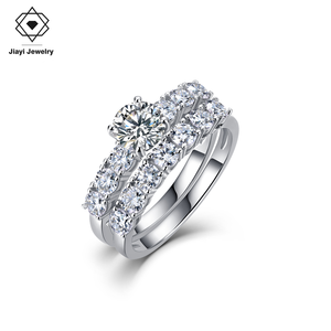 Conjunto <span class=keywords><strong>de</strong></span> Anillos <span class=keywords><strong>de</strong></span> Compromiso <span class=keywords><strong>de</strong></span> Lujo con Moissanita <span class=keywords><strong>de</strong></span> 2.1 CTW <span class=keywords><strong>en</strong></span> Plata <span class=keywords><strong>de</strong></span> Ley S925, Anillo <span class=keywords><strong>de</strong></span> Compromiso Solitario y Anillo <span class=keywords><strong>de</strong></span> Boda <span class=keywords><strong>de</strong></span> Eternidad Completa - Product Image 1