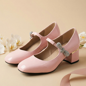 Zapatos de tacón bajo grueso para mujer, con punta cuadrada, talla grande 48, para oficina, con correa central, diamantes, lazos y hebillas, de charol, para trabajar. - Product Image 5