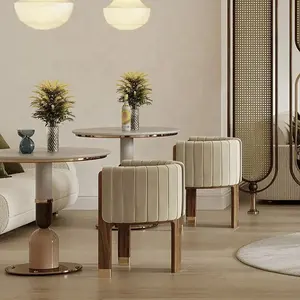 İtalyan mobilya tasarımcısı ahşap varil yemek sandalyesi Wabi Sabi katı ahşap süet küçük yemek masası seti 4 koltuklu 4 sandalye