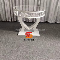 Table en forme de cœur avec cadre en métal blanc personnalisé, design lisse pour banquet moderne, mariage, restaurant, fête, hôtel, salle à manger, utilisation en extérieur
