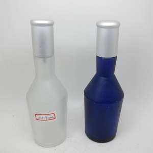 <span class=keywords><strong>Precio</strong></span> de fábrica de la botella de <span class=keywords><strong>vino</strong></span> de forma vacía de vidrio de color verde botella de perfume de 100ml con pulverizador - Product Image 4