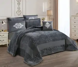 Newly Launched Bestseller King Size Embroidered Printing Flannel Burn Out Patchwork Comforter Set For Middle Eastern Suppliers