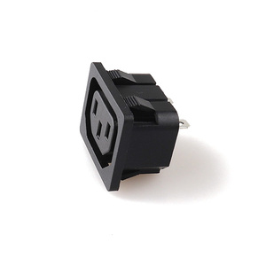 <span class=keywords><strong>Prise</strong></span> de <span class=keywords><strong>courant</strong></span> industrielle LZ-F-2 C13 3P 10A à 1 sortie avec <span class=keywords><strong>prise</strong></span> et fiche CA à encliquetage - Product Image 4